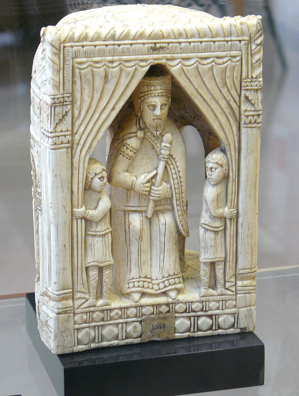 Charlemagne chessmen king piece