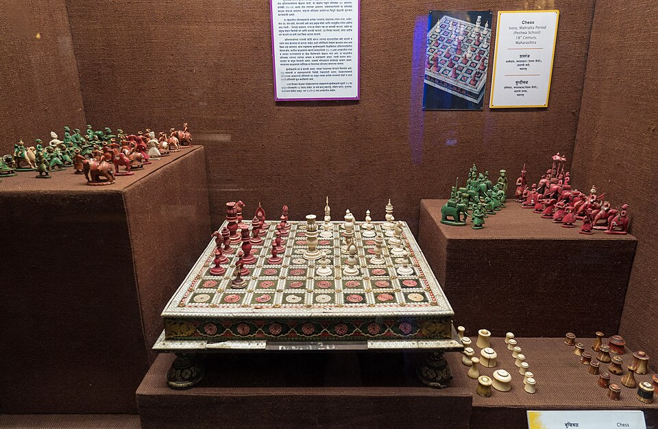 18th century Indian ivory chess set