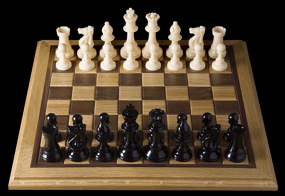 Tournament chess set